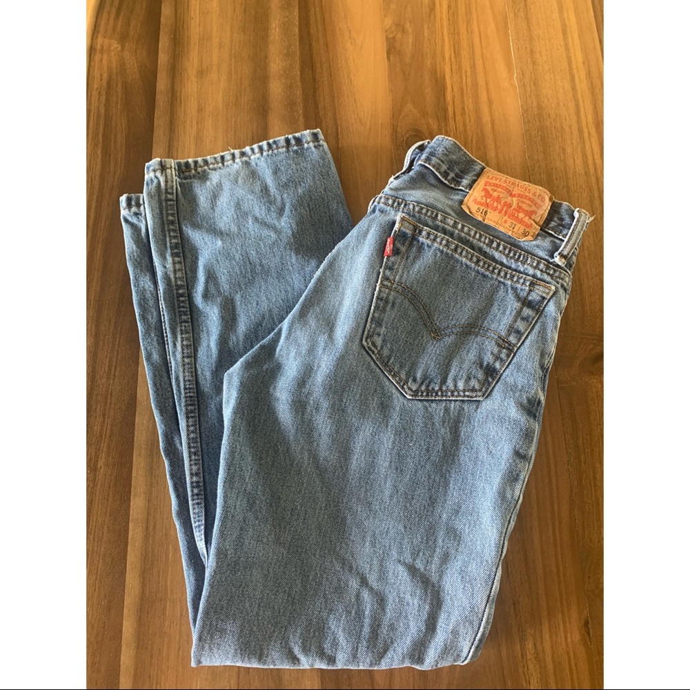 Levi's Women's Light Wash High-Rise Straight Jeans